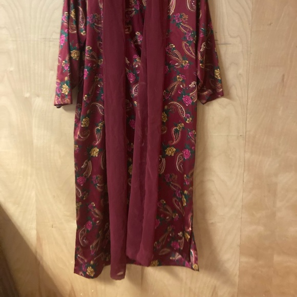 Vintage Victoria's Secret Floral Robe - Picture 7 of 8